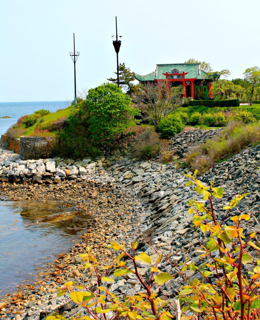 Did you know there is a tea house on Newport, Rhode Island's coast that was used in the fight for sufferage? You can find this and more on the gorgeous Cliff Walk. Read on for more information. #Newport #RhodeIsland #USHistory #TBIN