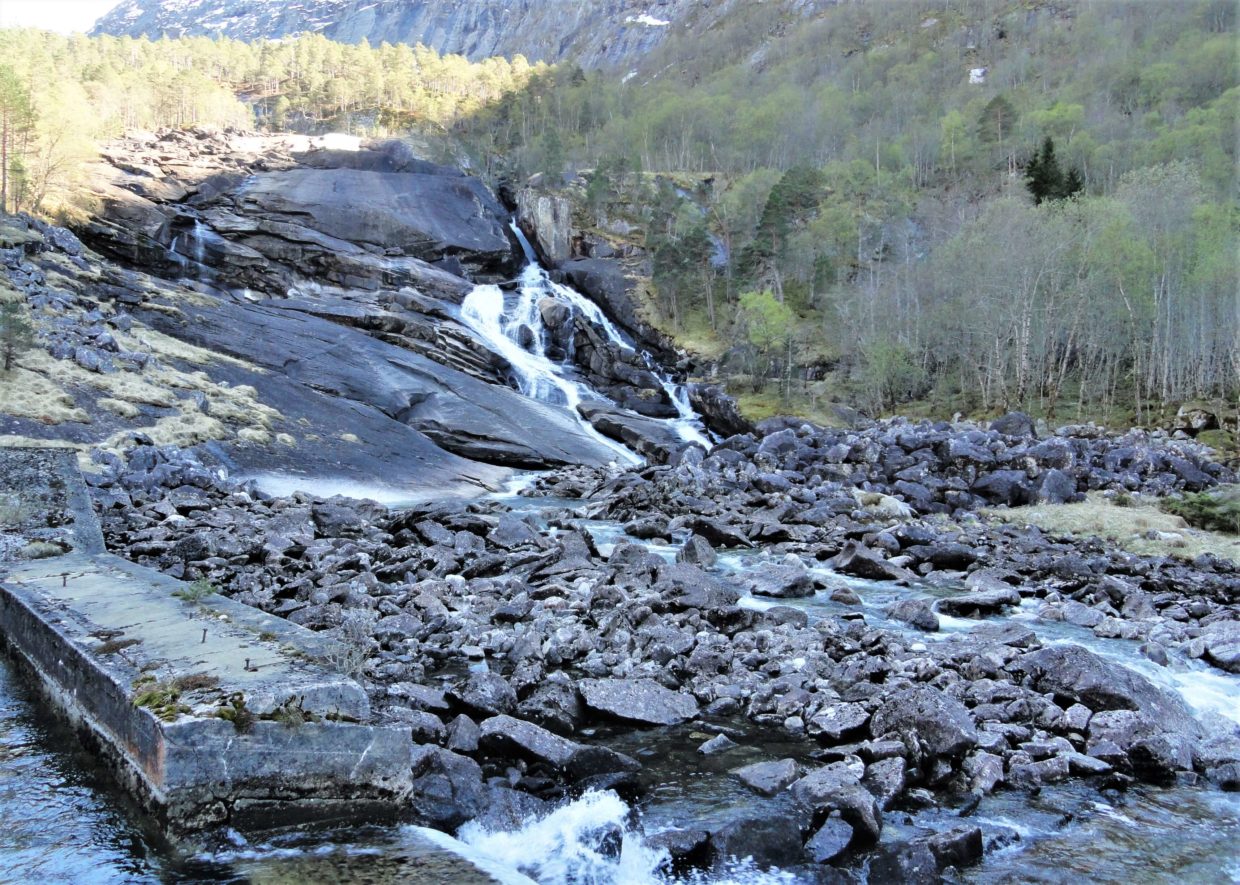 Hike to Norway's Waterfalls How to hike to Norway's Husedalen Valley