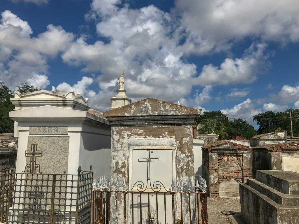 Which is the best New Orleans cemetery to visit? Best cemetery tour New Orleans