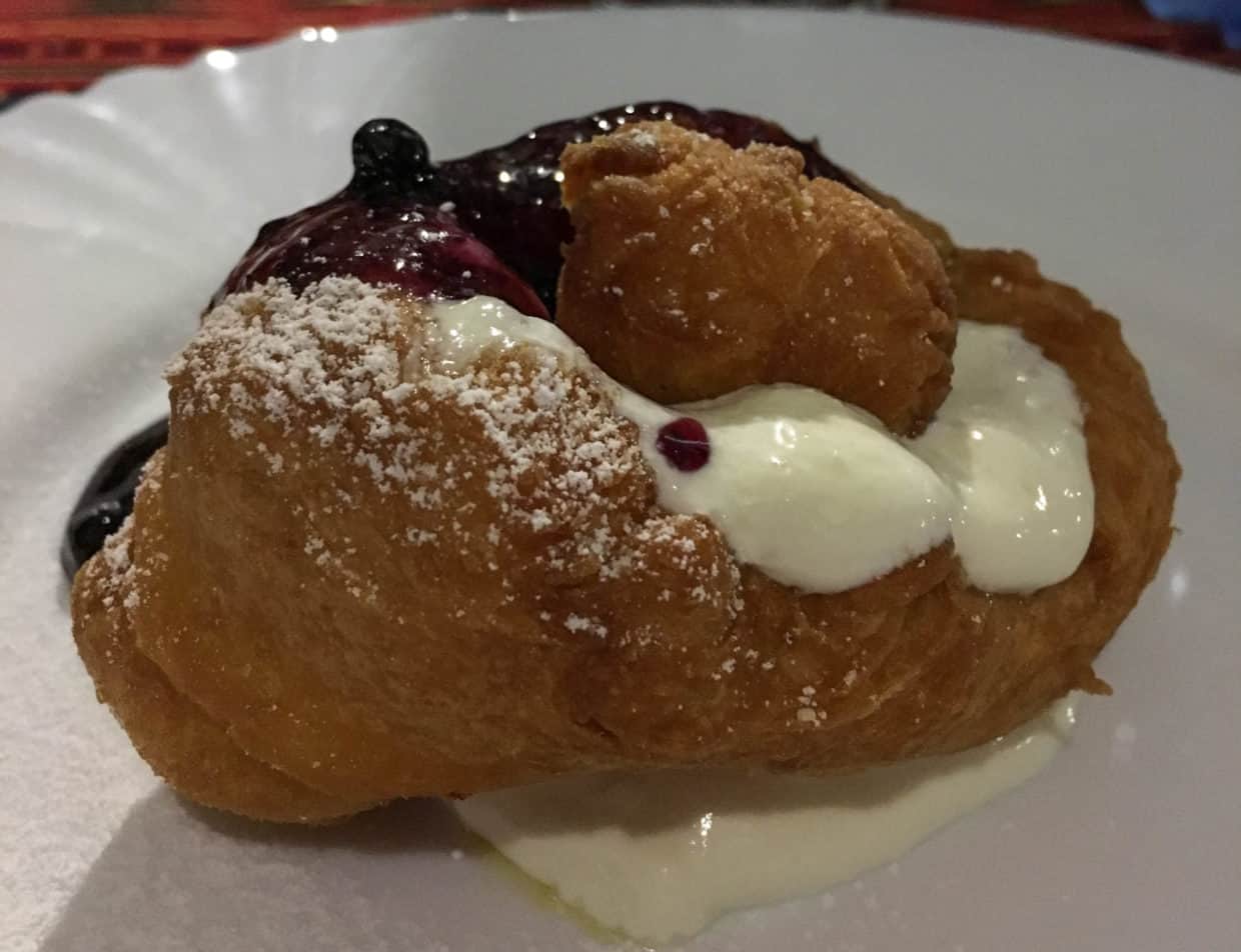 Romanian donuts