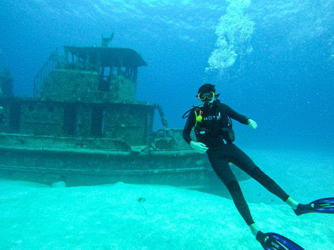 Wreck diving in Nassau Bahamas