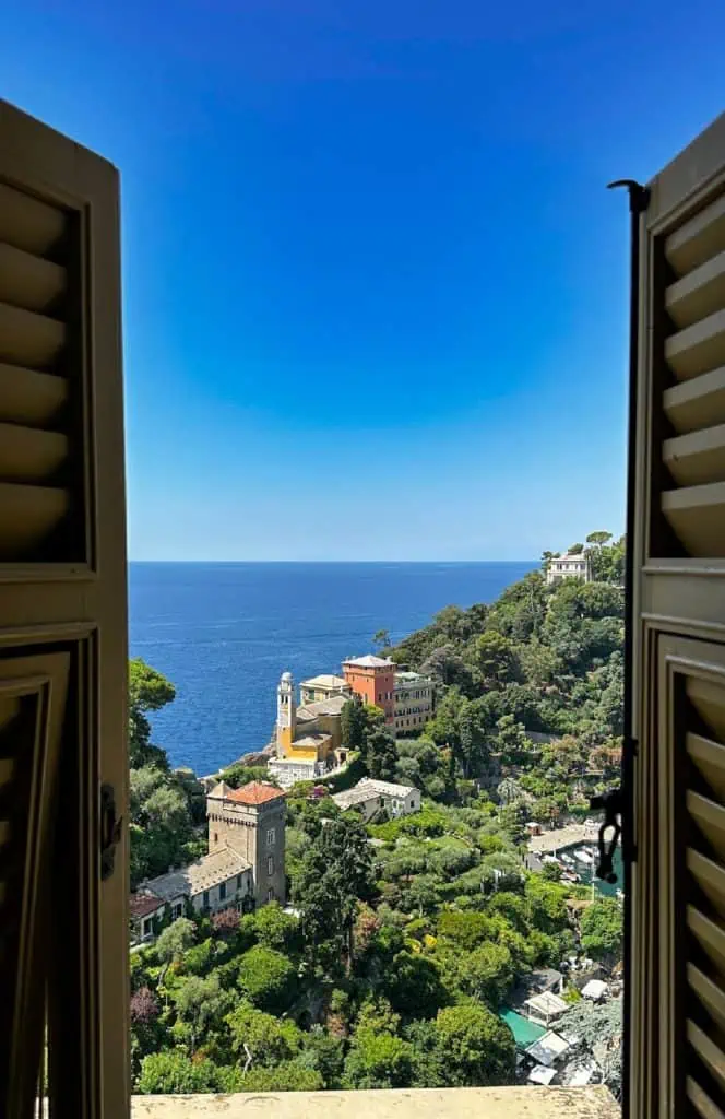 Visiting Castello Brown is just one of the many things you can do with one day in Portofino, Italy. Read on for more.