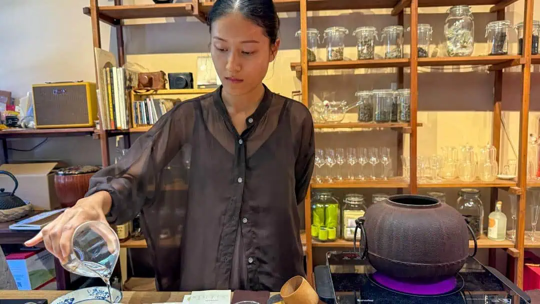 tea tasting in Hoi An